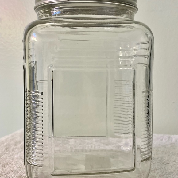 GLASS COOKIE JAR with a “BLACKBOARD SPACE” & CHALK… - Picture 3 of 3